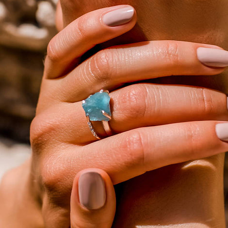 The Sea in a Stone: March’s Birthstone Aquamarine