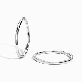 Queen Flow Hoops