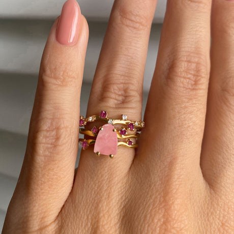 Rose Quartz Flow Ring & Ruby Stardust Band