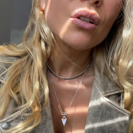 Moonstone Heroine T-Lock Necklace & Herringbone Chain