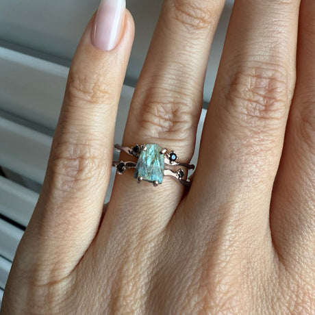 Raw Crystal Ring - Flow Labradorite Black Spinel