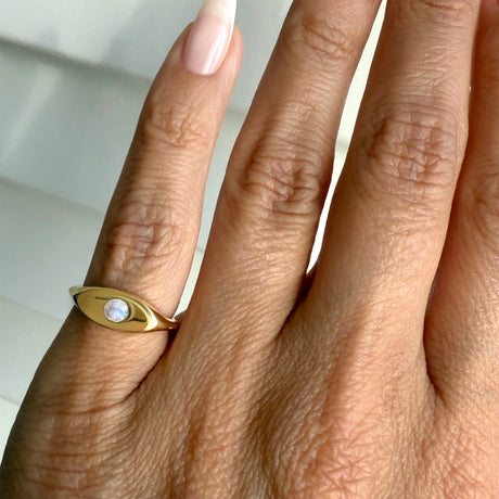 Moonstone Pinky Ring - Signet Lune