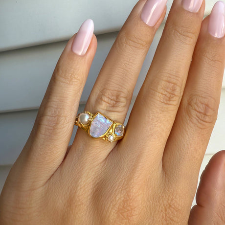 Moonstone Pearl Ring - Midnight Heirloom