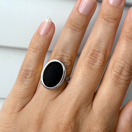 Crystal Ring - Queen Enfolded Black Onyx