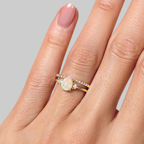 Opal Lania Ring & Twinkling Band