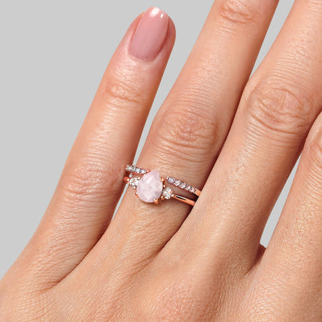 Rose Quartz Lania Ring & Twinkling Band