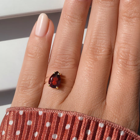 Garnet Ring Floating Sway - January Birthstone