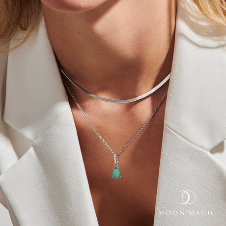 Green Onyx Birthstone Sway Necklace & Herringbone Chain