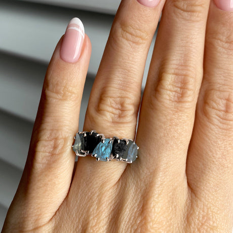Raw Crystal Ring - Luminous Labradorite & Black Obsidian