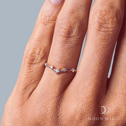 Crown Diamond Ring – HIRA