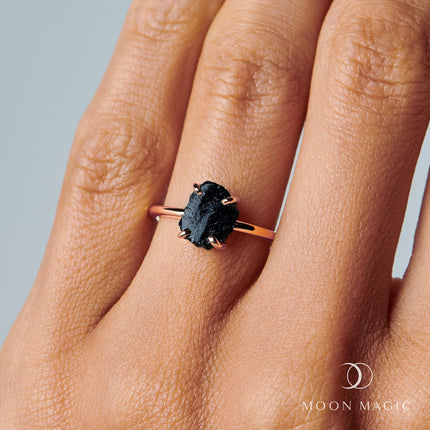Raw Crystal Ring - Petite Black Obsidian