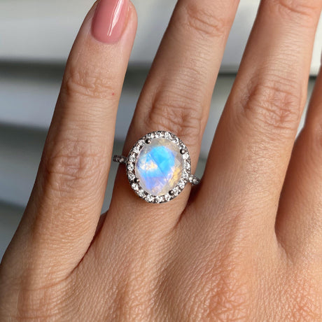 Moonstone Ring - Queen Lana