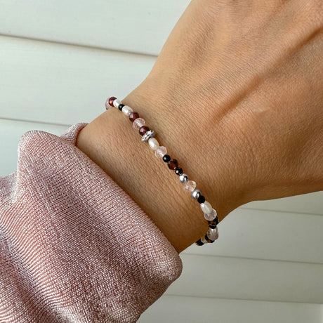 Rose Quartz Garnet Beads Bracelet - Love Charge