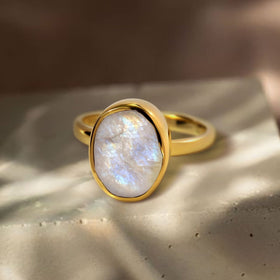 Raw Crystal Ring - Enfolded Moonstone