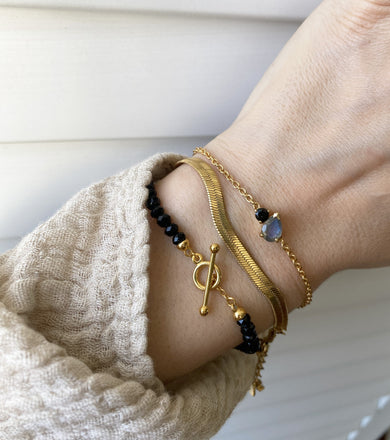 SHOP EXPERTLY-STYLED SETS
