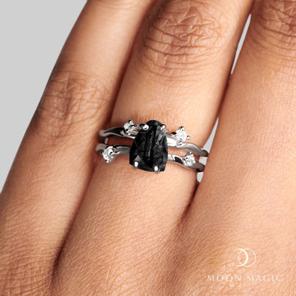 Raw Crystal Ring - Flow Black Obsidian